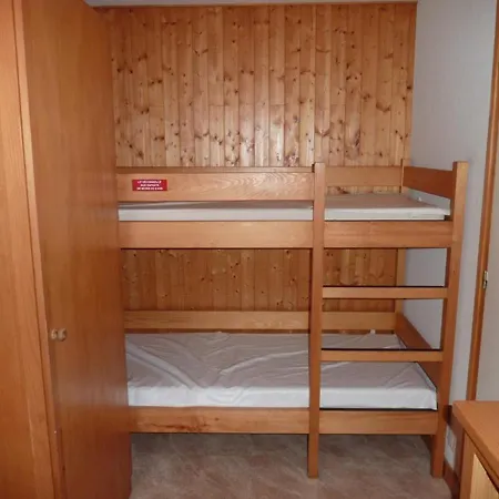 Cosy Avec Acces Piscine Collective Pres Des Pistes - Fr-1-573-86 Appartement